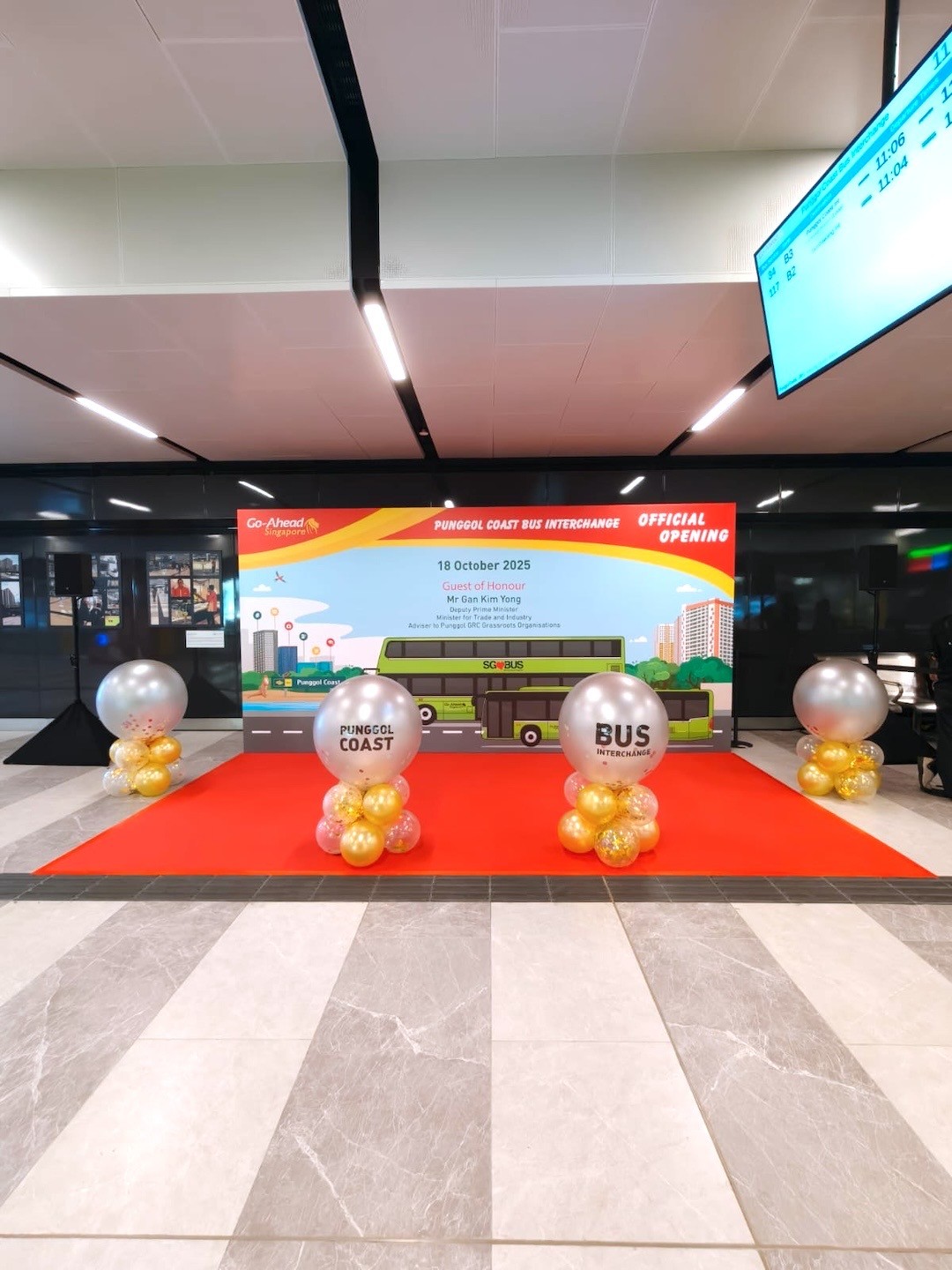Custom printed balloon columns for an official opening ceremony in Singapore