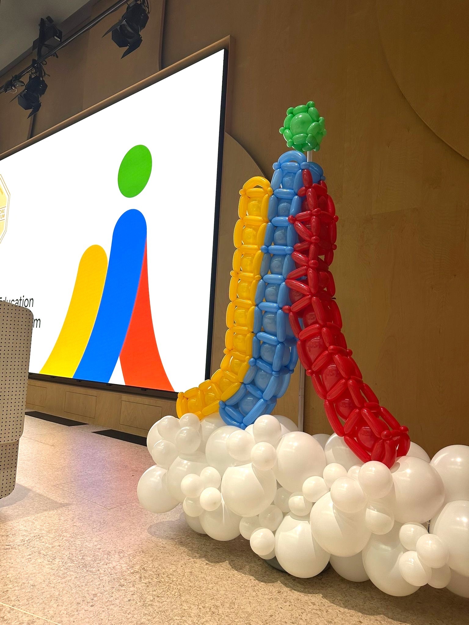 best custom balloon sculpture β Best Custom Balloon Sculpture